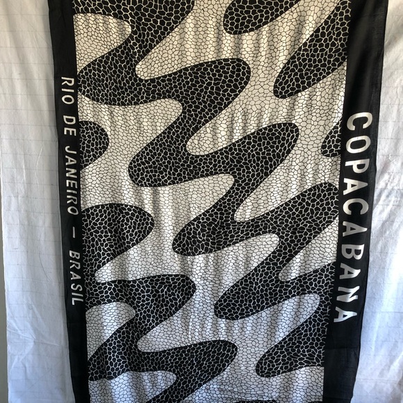 New Scarf: Rio De Janeiro, Brazil, Copacabana - Picture 8 of 12